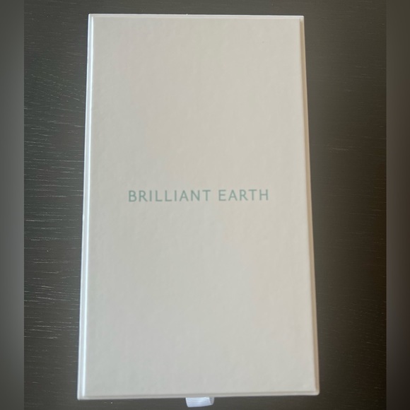 Scalloped Pave’ Lab created Diamond setting/ 11x9 Super Premium Oval Moissanite - Picture 4 of 13